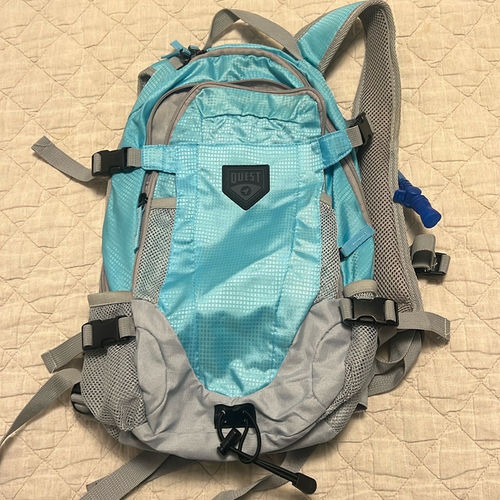 Quest hiking backpack